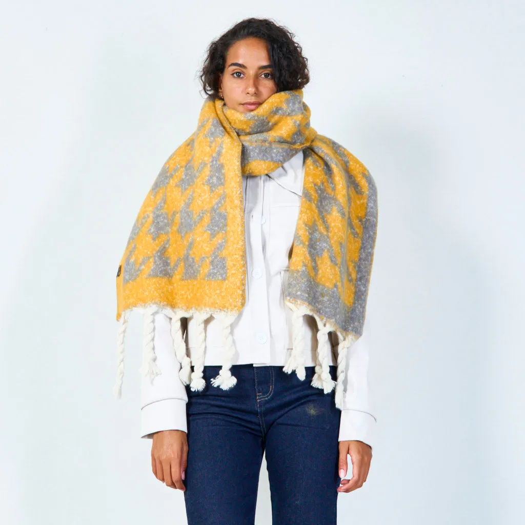 Bold houndstooth pattern scarf wholesale