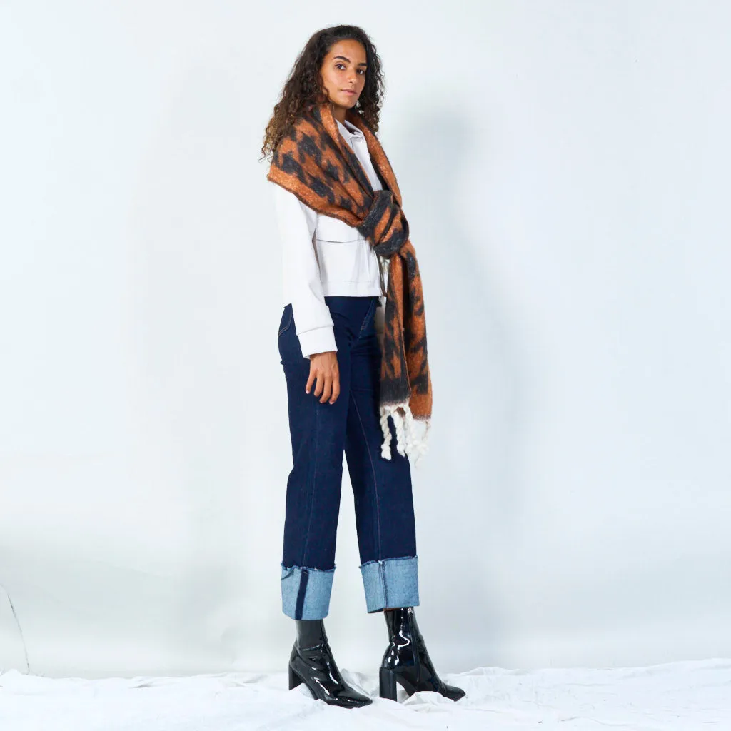 Bold houndstooth pattern scarf wholesale
