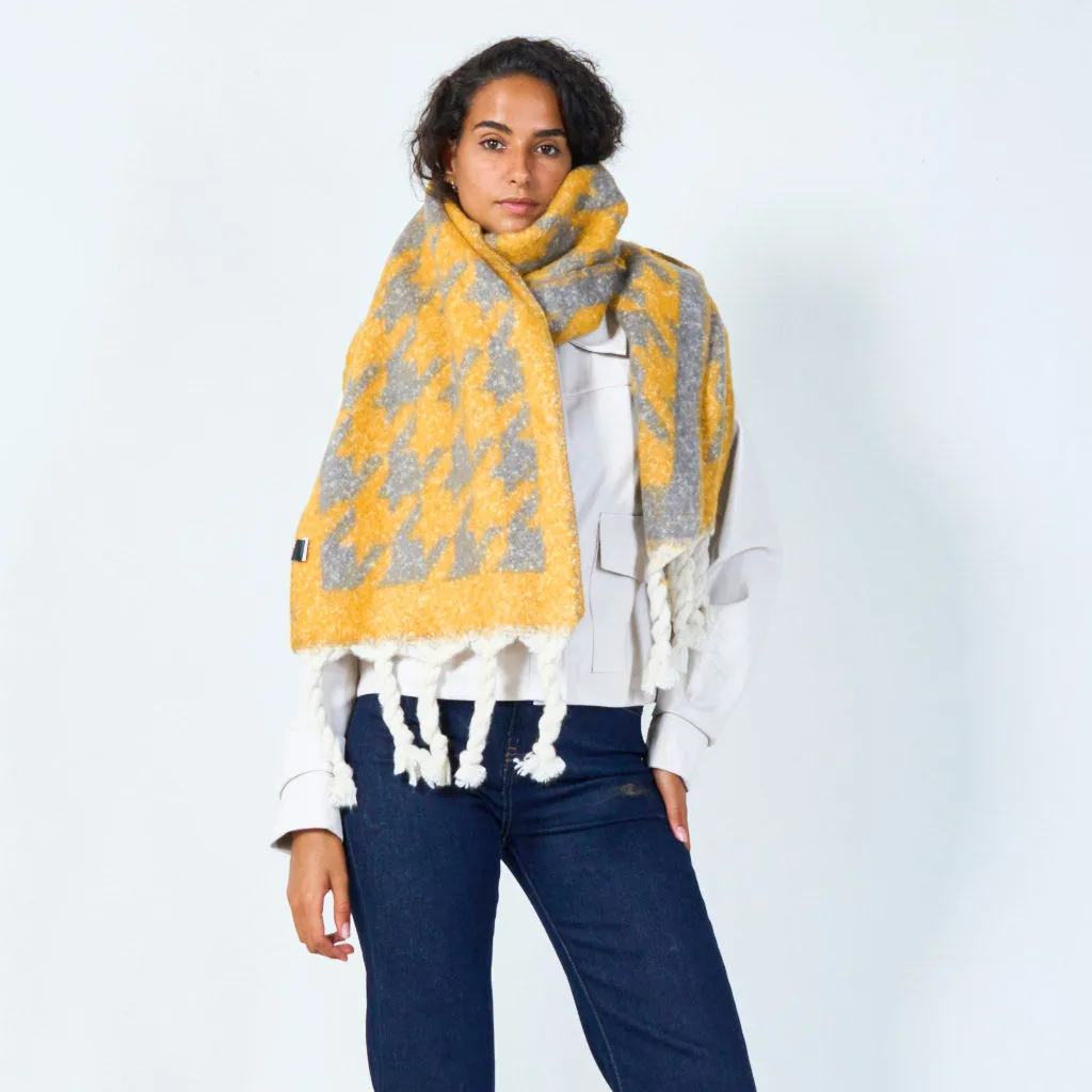 Bold houndstooth pattern scarf wholesale