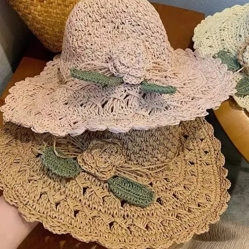 Elegant Flower Detailed Summer Crochet Foldable Straw Hat