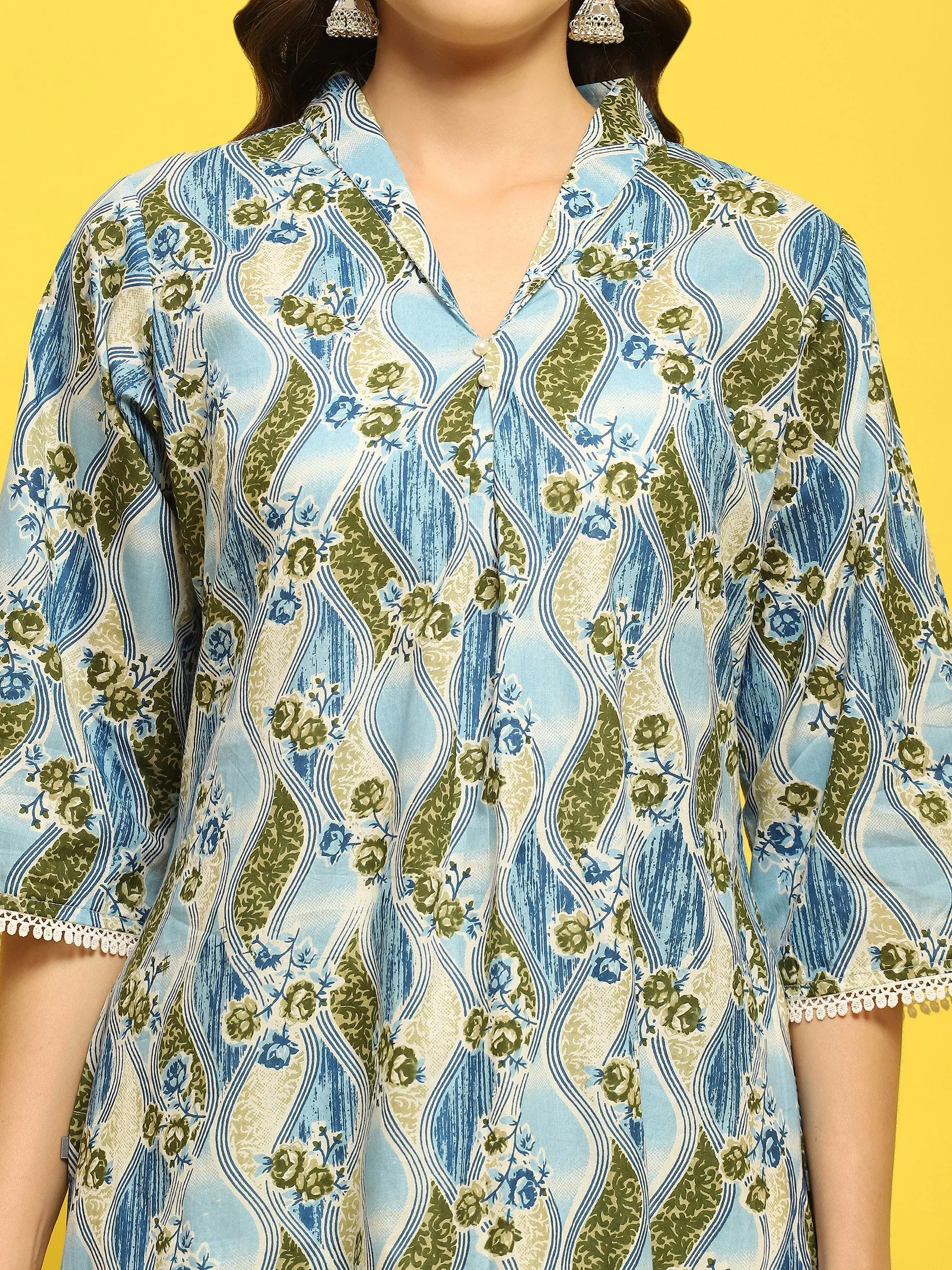 Women Cotton Blue Floral Print Kurta With Comfort Pant